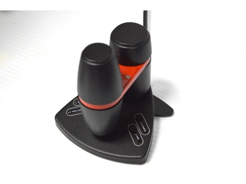 Leica DMi8 THUNDER Imager Motorized Inverted Fluorescence Microscope w/ Adaptive Focus Control