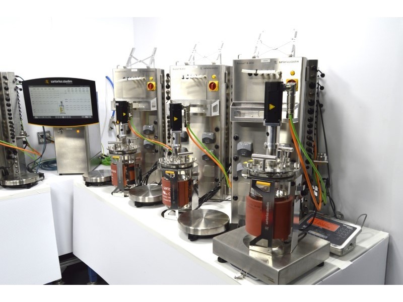 Sartorius Stedim Biostat B-DCU 6-Fold Cell Culture Bioreactor Univessel System