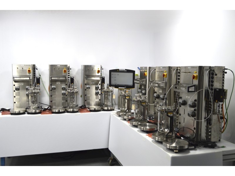 Sartorius Biostat B-DCU 6-Fold Cell Culture Univessel Autoclavable Bioreactor System