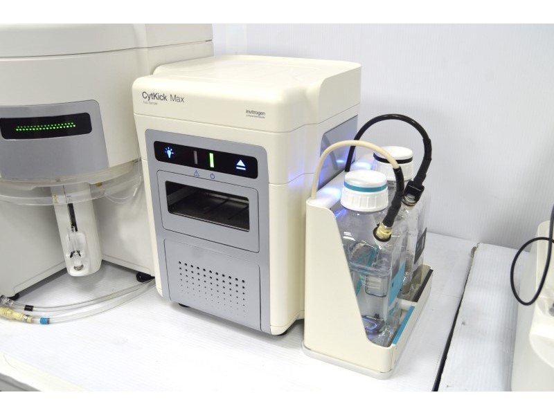 Thermo Attune CytPix Acoustic Focusing Cytometer (3)Lasers/(11) Colors/(13)Detectors w/ CytKick Max Autosampler