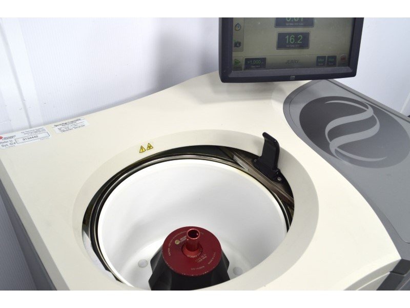 Beckman Optima XPN-90 Ultracentrifuge Floor Centrifuge 0...40DegC w/ Type 70 Ti Fixed-Angle Titanium Rotor