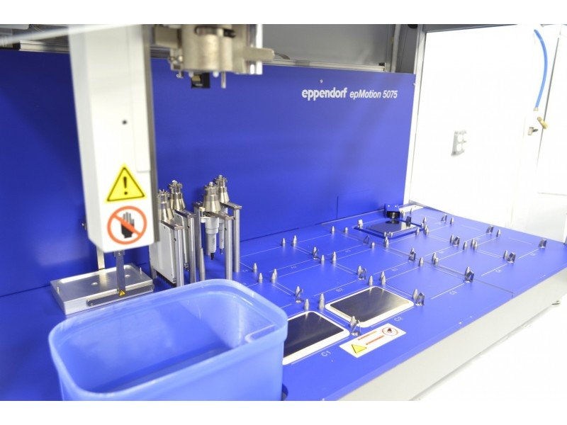 Eppendorf epMotion 5075 5075T Liquid Handler
