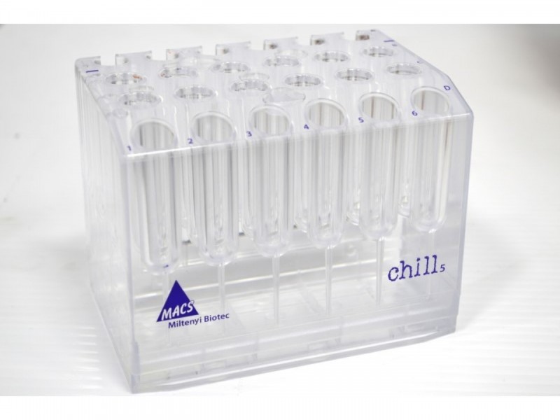 Miltenyi MACSQuant Analyzer 16 Flow Cytometer (3)Lasers/(14)Colors/(16)Detectors