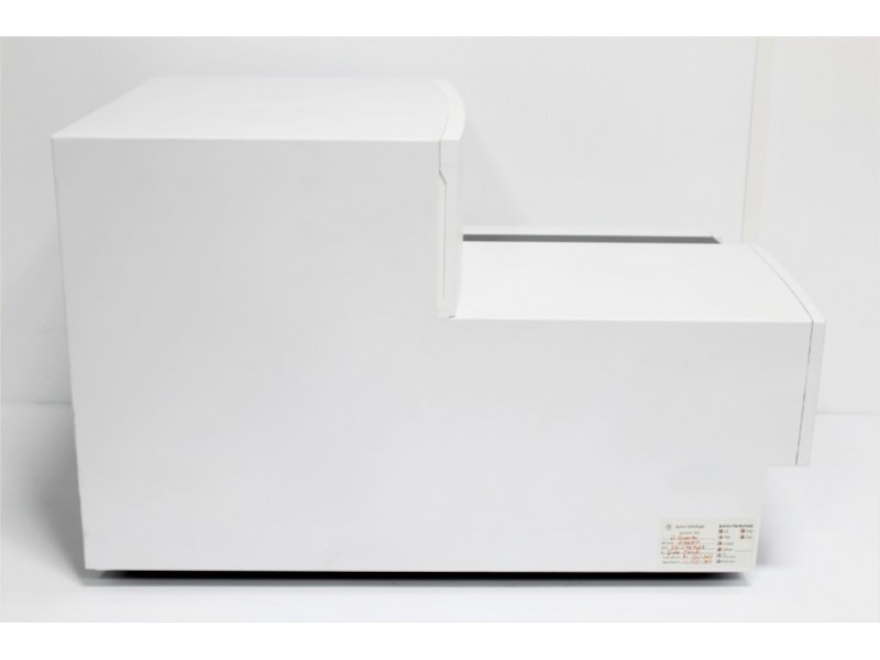 Agilent SureScan G4900DA G2600D Microarray Scanner