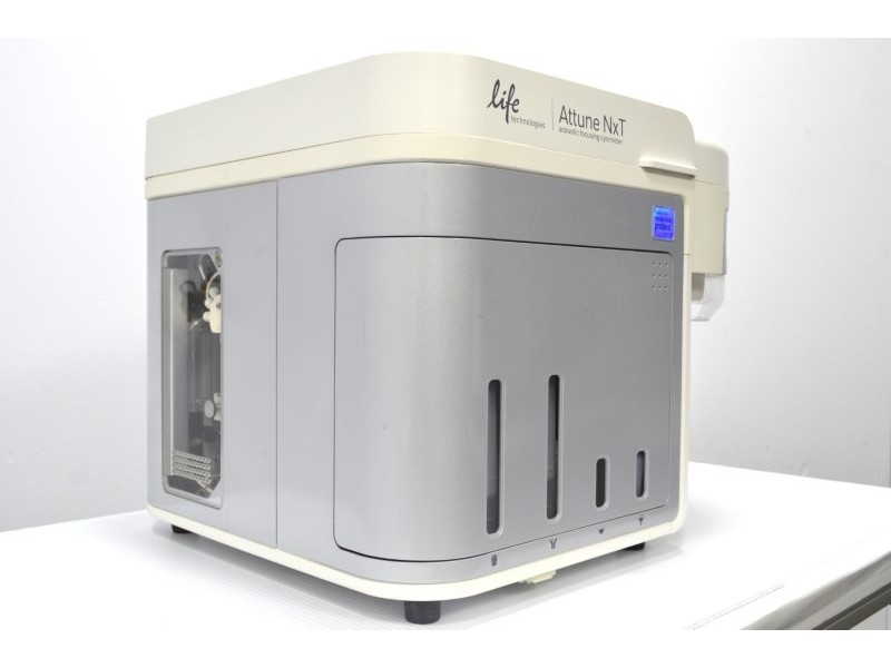 Thermo Attune NxT Acoustic Focusing Cytometer (4)Lasers/(14) Colors/(16)Detectors w/ Autosampler Unit 6