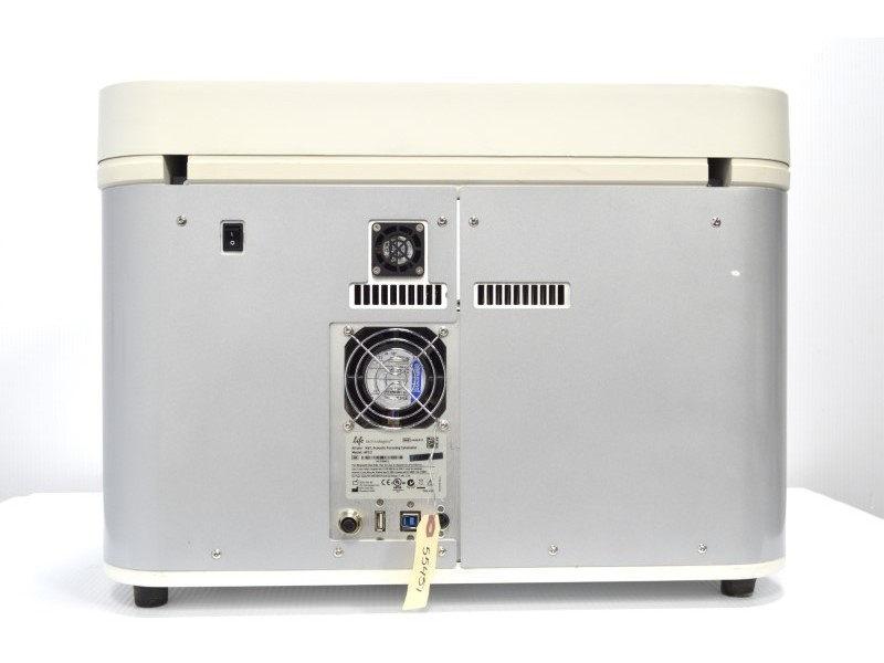 Thermo Attune NxT Acoustic Focusing Cytometer (4)Lasers/(14) Colors/(16)Detectors w/ Autosampler Unit 6