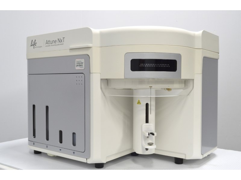 Thermo Attune NxT Acoustic Focusing Cytometer (4)Lasers/(14) Colors/(16)Detectors w/ Autosampler Unit 6