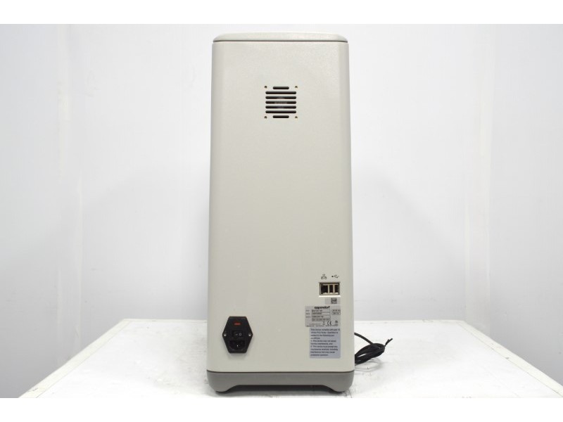 Eppendorf BioFlo 120 Bioprocess Control Station, (TMFC 20 SLPM) w/ 3-Liter Glass Vessel