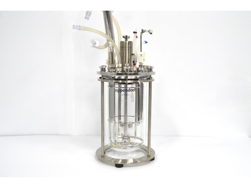 Eppendorf BioFlo 120 Bioprocess Control Station, (TMFC 20 SLPM) w/ 3-Liter Glass Vessel