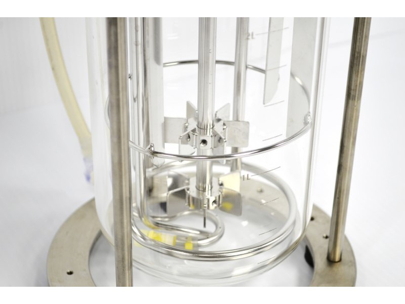 Eppendorf BioFlo 120 Bioprocess Control Station, (TMFC 20 SLPM) w/ 3-Liter Glass Vessel