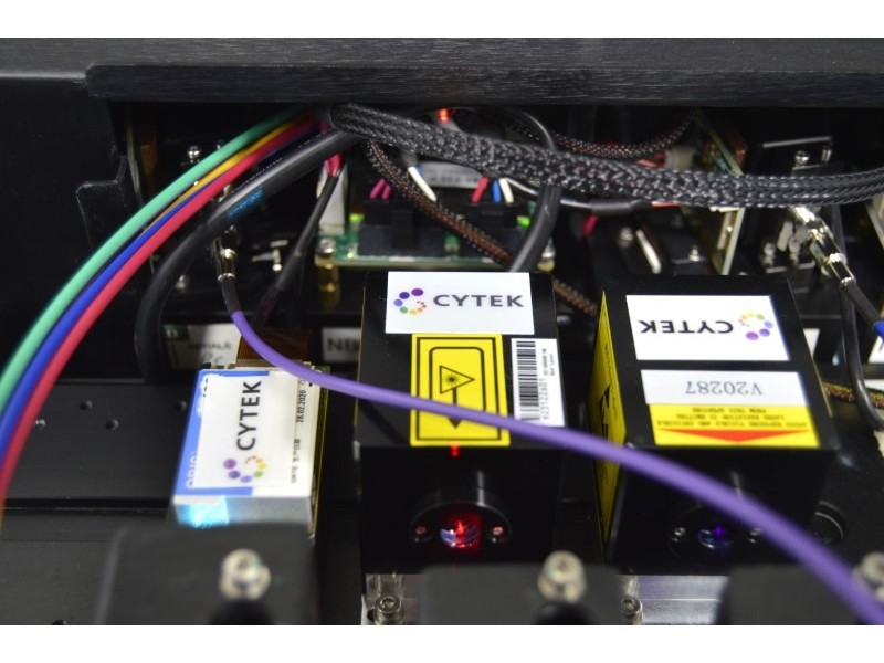 Cytek Aurora Flow Cytometry System (3)Lasers/(38)Fluorescence Channels/(41)Detector