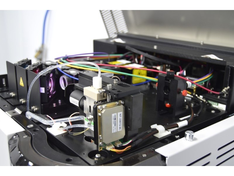 Cytek Aurora Flow Cytometry System (3)Lasers/(38)Fluorescence Channels/(41)Detector