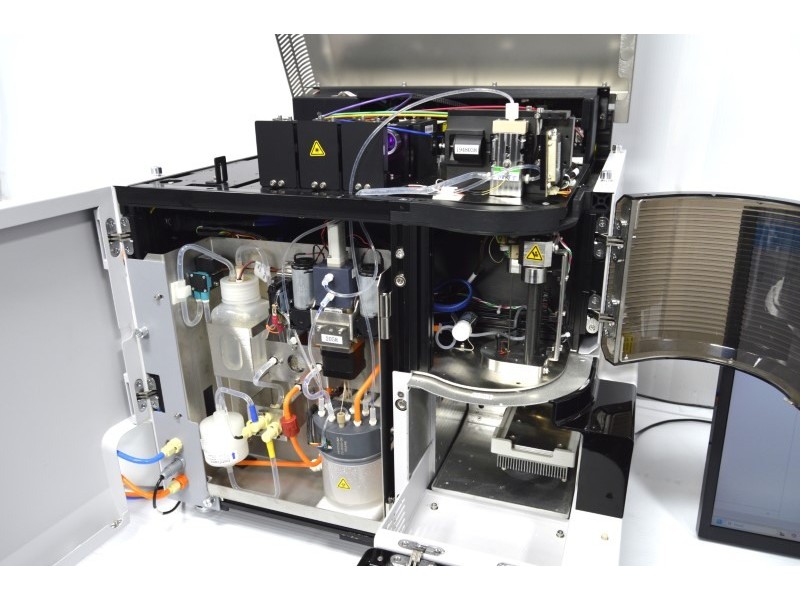 Cytek Aurora Flow Cytometry System (3)Lasers/(38)Fluorescence Channels/(41)Detector