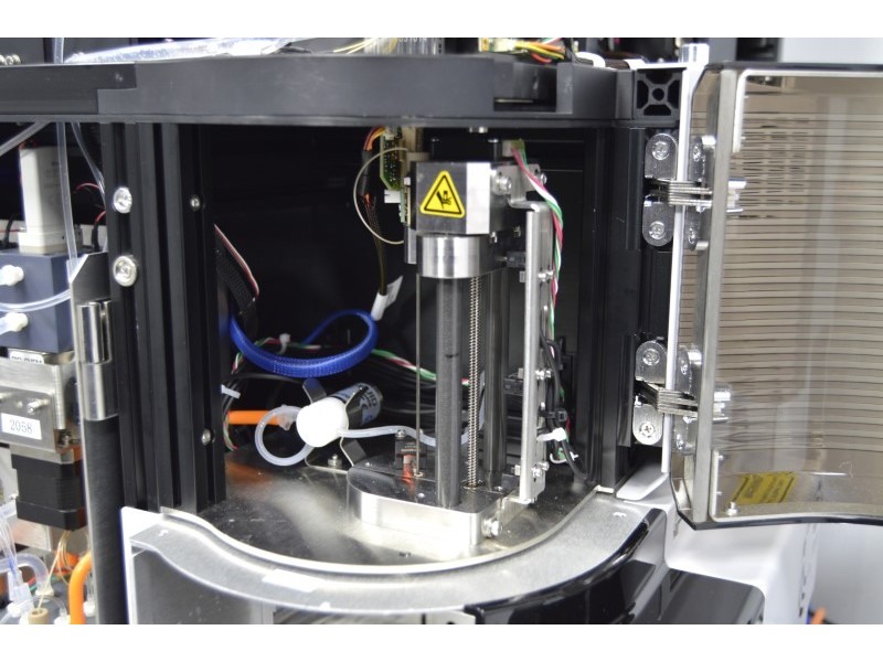 Cytek Aurora Flow Cytometry System (3)Lasers/(38)Fluorescence Channels/(41)Detector