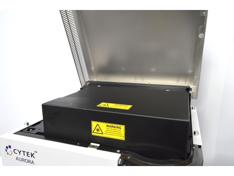 Cytek Aurora Flow Cytometry System (3)Lasers/(38)Fluorescence Channels/(41)Detector