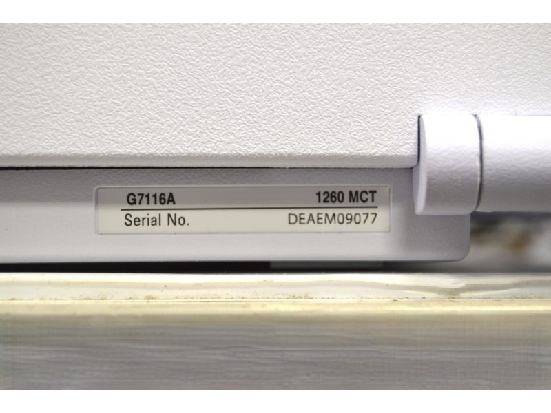 Agilent 1260 Infinity ll LC System w/ Variable Wavelength and Refractive Index Detectors