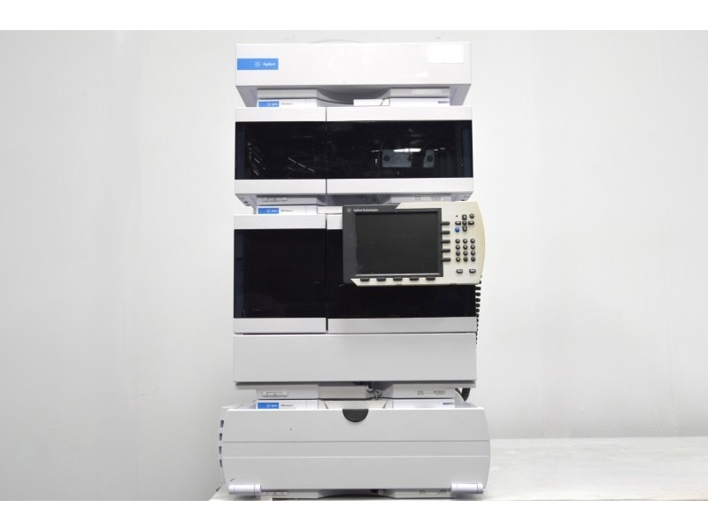 Agilent 1260 Infinity ll LC System w/ Variable Wavelength and Refractive Index Detectors