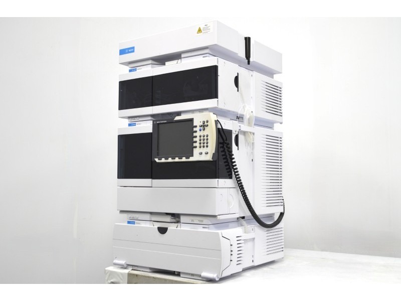 Agilent 1260 Infinity ll LC System w/ Variable Wavelength and Refractive Index Detectors