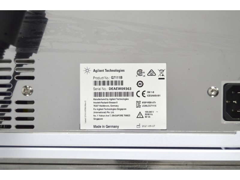 Agilent 1260 Infinity ll LC System w/ Variable Wavelength and Refractive Index Detectors