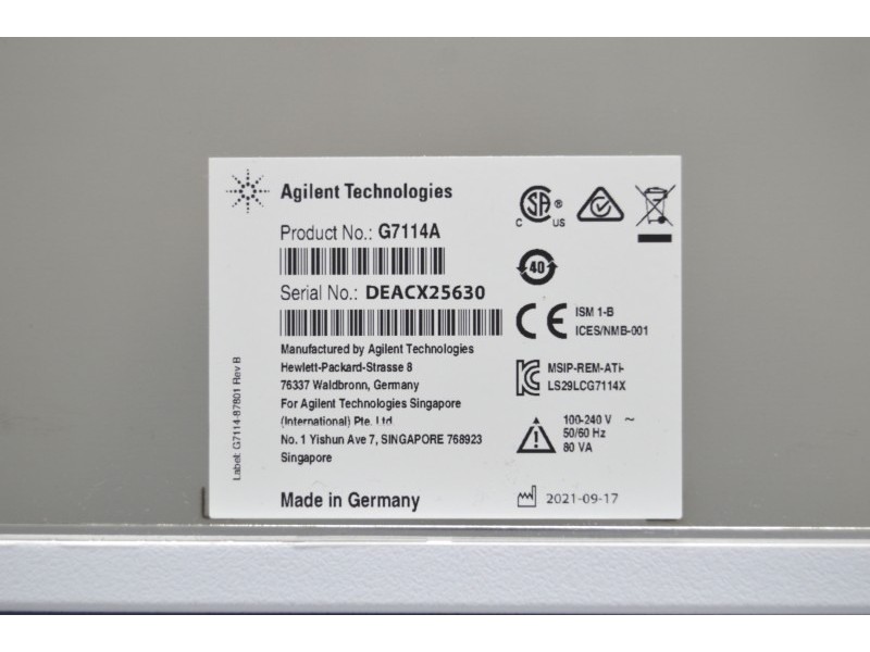 Agilent 1260 Infinity ll LC System w/ Variable Wavelength and Refractive Index Detectors