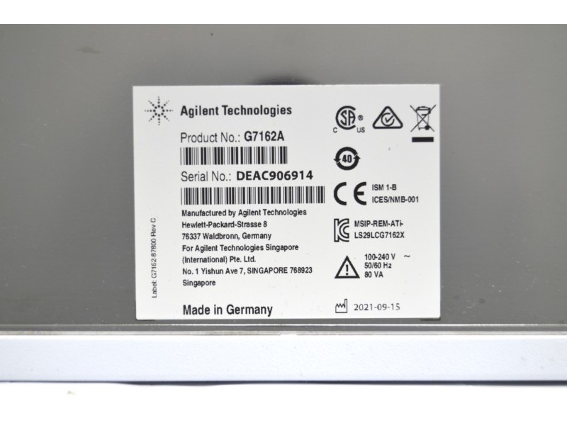 Agilent 1260 Infinity ll LC System w/ Variable Wavelength and Refractive Index Detectors
