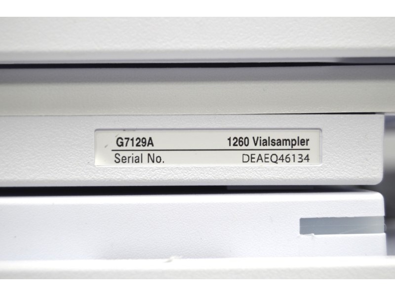 Agilent 1260 Infinity ll LC System w/ Variable Wavelength and Refractive Index Detectors Unit 2