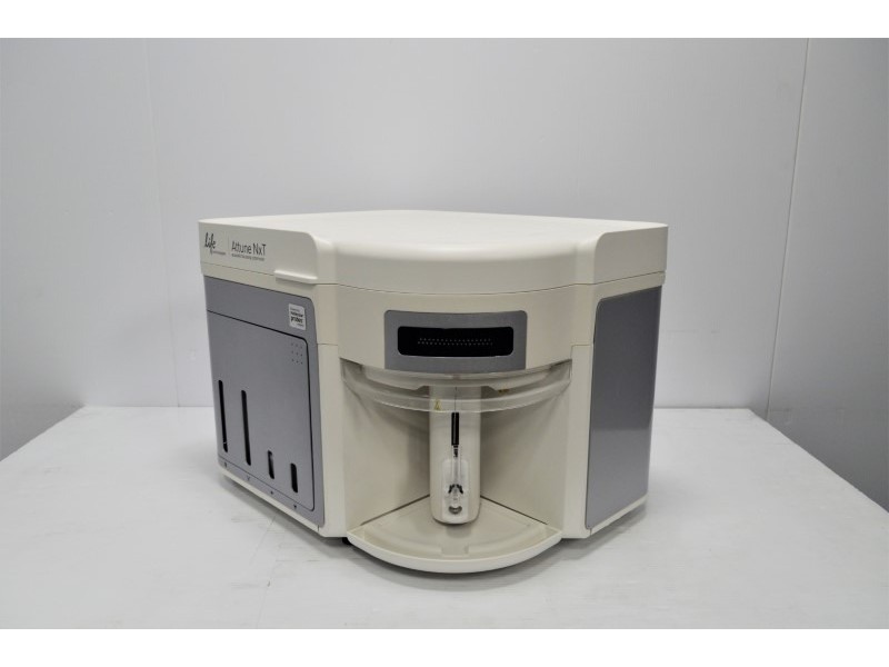 Thermo Attune NxT Acoustic Focusing Cytometer AFC2 (3)Lasers/(11) Colors/(13)Detectors w/ Autosampler