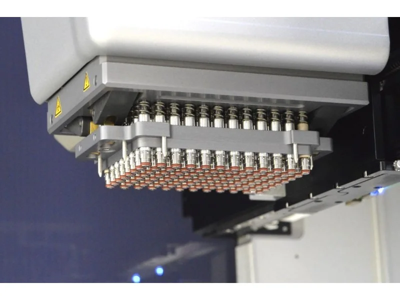 Hamilton MICROLAB STAR Liquid Handler with CO-RE II Span-8 & 96-Channel ...