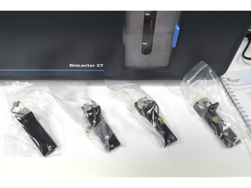 Beckman Coulter BioLector XT Microbioreactor w/ Microfluidic Anaerobic ...