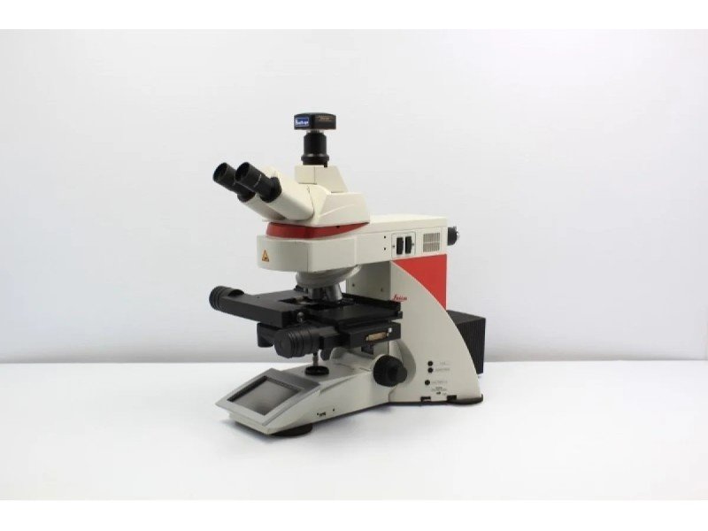 Leica DM6 B Upright LED Fluorescence Microscope with Motorized Stage