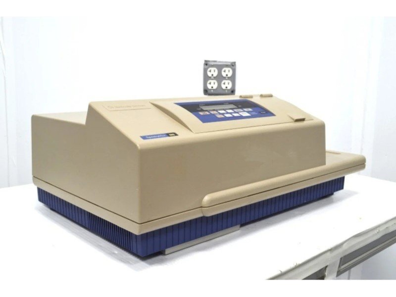 Molecular Devices SpectraMax M5 Multi-Mode Microplate Reader