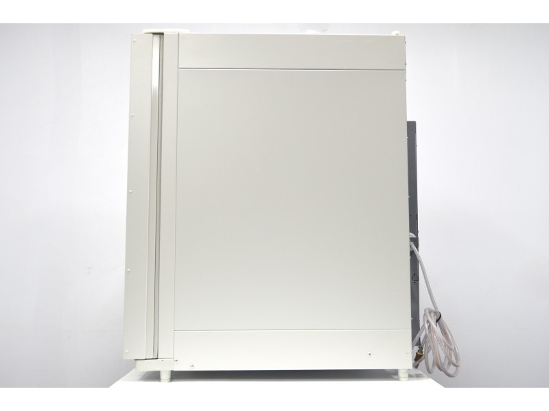 Thermo Scientific HERAcell 240i CO2 Incubator
