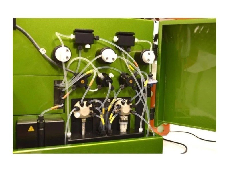 Miltenyi MACSQuant Analyzer 10 Flow Cytometer (3)Lasers/(8)Colors/(10)Detectors w/ Buffer Supply Station