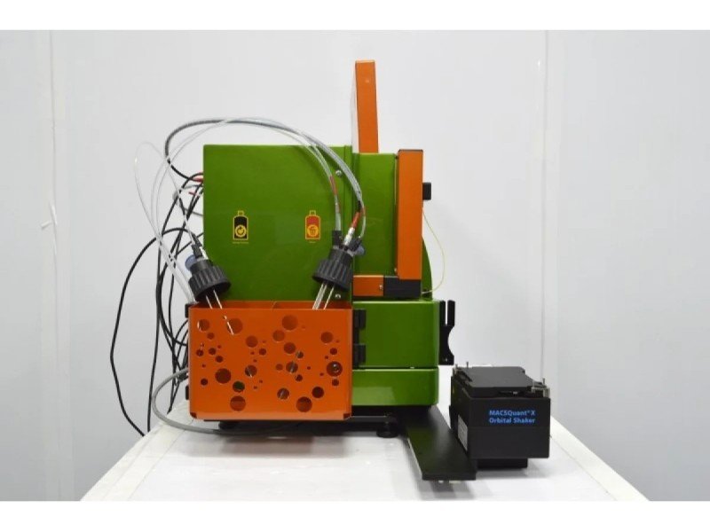 Miltenyi MACSQuant X Analyzer Flow Cytometer (3)Lasers/(8)Colors/ (10)Detectors w/Orbital Shaker & Buffer Supply Station