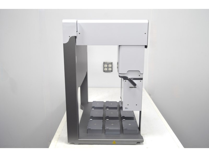 Agilent Bravo Liquid Handler w/ 96LT Head, Gripper Unit 6