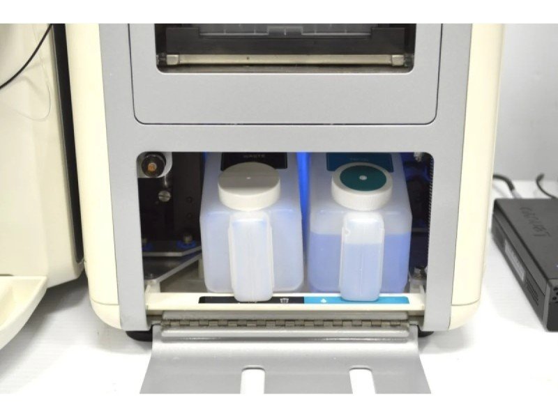 Thermo Attune NxT Acoustic Focusing Cytometer (1 YEAR WARRANTY) (4)Lasers/(14) Colors/(16)Detectors w/Cytkick Sampler V4B3Y4R3