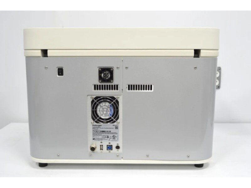 Thermo Attune NxT Acoustic Focusing Cytometer (1 YEAR WARRANTY) (4)Lasers/(14) Colors/(16)Detectors w/Cytkick Sampler V4B3Y4R3
