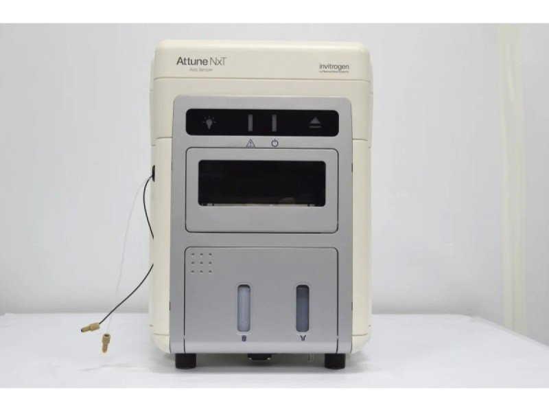 Thermo Attune NxT Acoustic Focusing Cytometer (3)Lasers/(11) Colors/(13)Detectors w/ Autosampler V4B3R3
