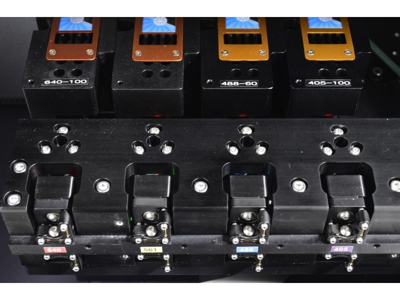 BD LSRFortessa X-20 Cell Analyzer Flow Cytometer (4)Lasers(16)Colors/(18)Detectors w/ HTS Sampler