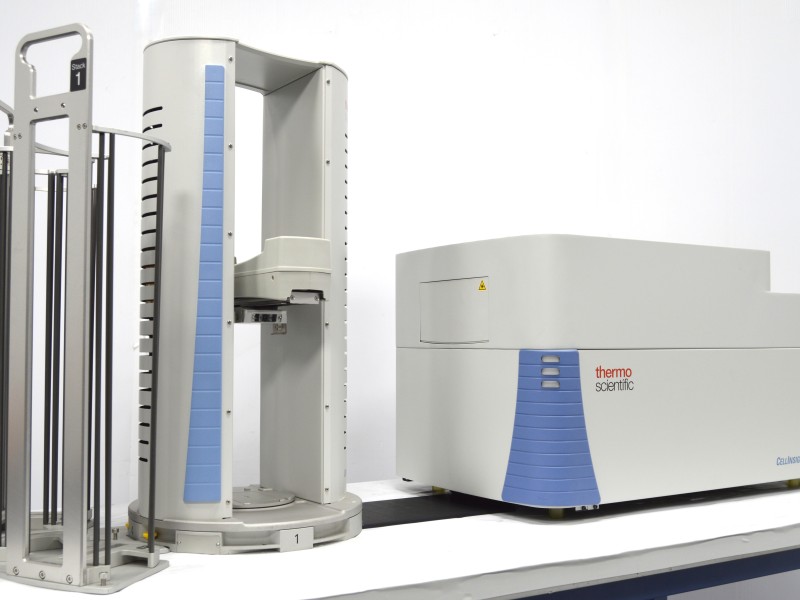 Thermo CellInsight CX7 LZR High Content Confocal Analysis Platform w/ Orbitor RS2 Microplate Mover Pred Pro