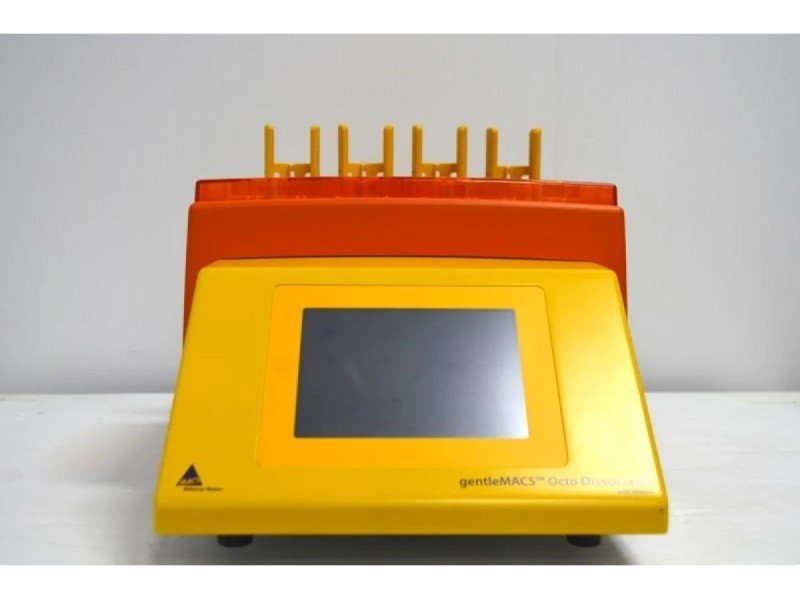 Miltenyi gentleMACS Octo Dissociator with 4 Heaters