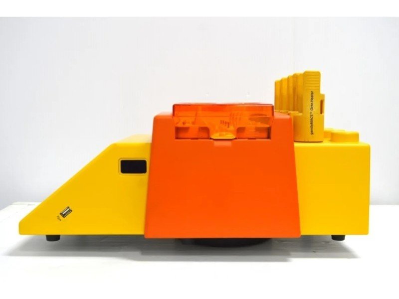 Miltenyi gentleMACS Octo Dissociator with 4 Heaters