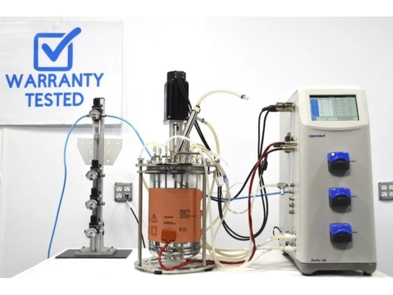 Eppendorf BioFlo 120 Bioprocess Control System with 5 Liter Glass Autoclavable Vessel Eppendorf BioFlo 120 Bioprocess Control System with 5 Liter Glass Autoclavable Vessel