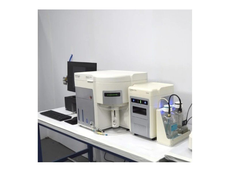 Thermo Attune CytPix Acoustic Focusing Cytometer (3)Lasers/(11) Colors/(13)Detectors w/ CytKick Max Autosampler Thermo Attune CytPix Acoustic Focusing Cytometer (3)Lasers/(11) Colors/(13)Detectors w/ CytKick Max Autosampler