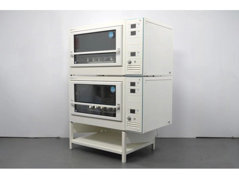Kuhner ISF1-Z Peltier Double Stack Incubator Shaker with Temp/Cooling and Humidity Control