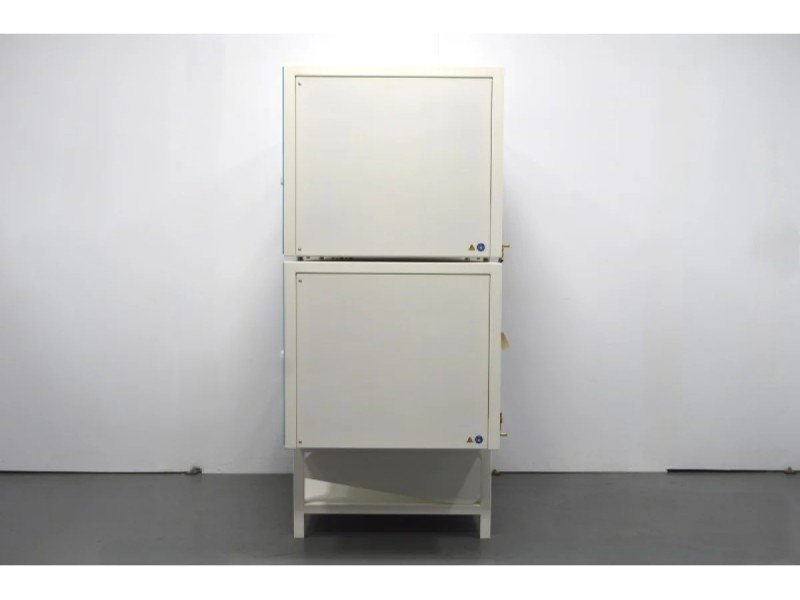 Kuhner ISF1-Z Peltier Double Stack Incubator Shaker with Temp/Cooling and Humidity Control