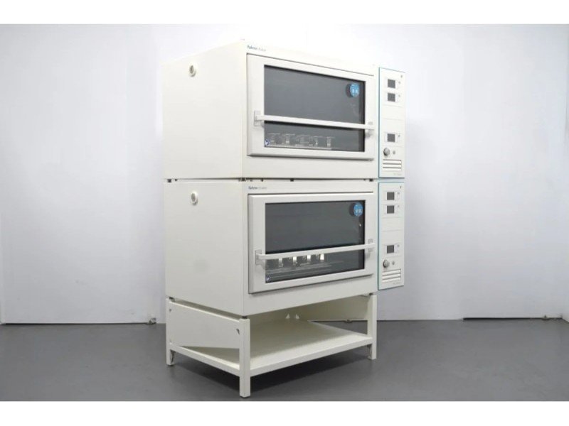 Kuhner ISF1-Z Peltier Double Stack Incubator Shaker with Temp/Cooling and Humidity Control