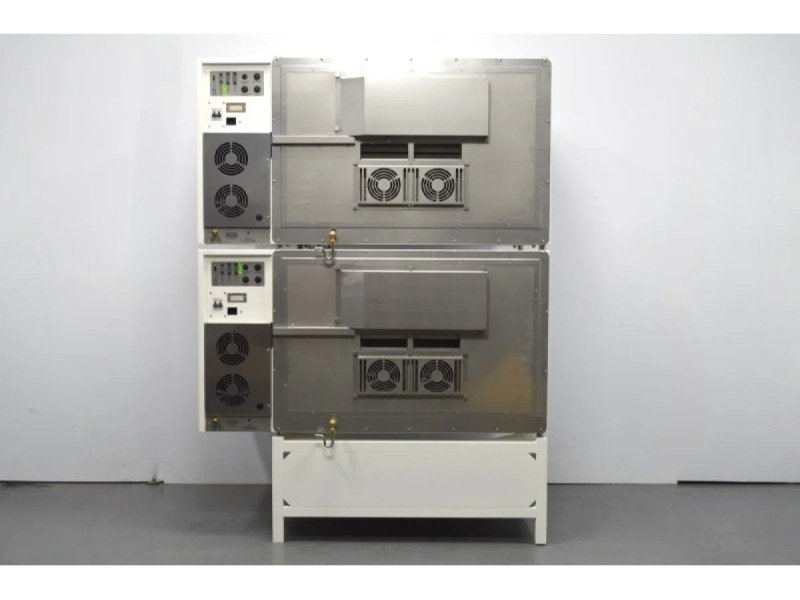 Kuhner ISF1-Z Peltier Double Stack Incubator Shaker with Temp/Cooling and Humidity Control