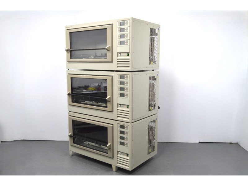 Kuhner Climo-Shaker ISF1-XC Triple Incubator Shaker with Temperature, Humidity & C02 Control