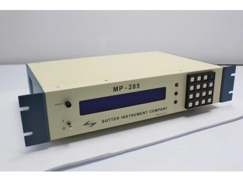 Nikon Electrophysiology Rig DIC Fluorescence Microscope w/ Sutter Micromanipulator MP-285, HEKA EPC 10 Patch Clamp, Faraday Cage